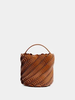 Shop Medium Cognac bucket Paco bag in leather Les Sacs Paco En Cuir | Sacs Porté Épaule